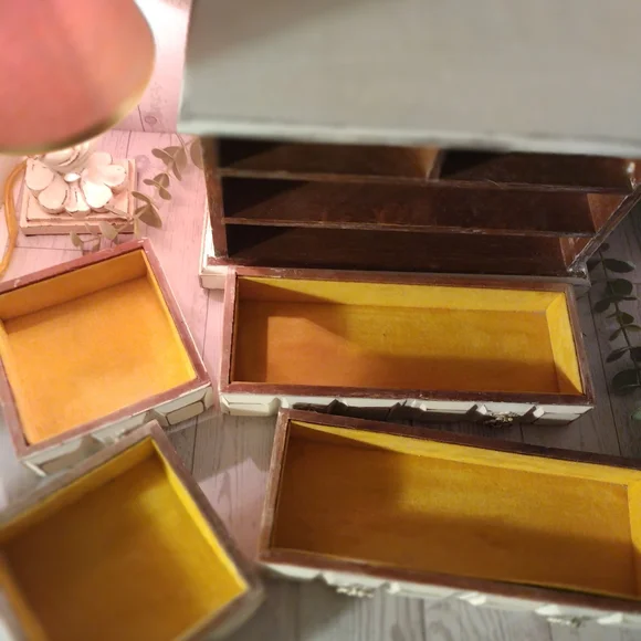 Vintage Upcycled Ivory Chic Farmhouse Musical Jewelry Box with Velvet Lining - Picture 5 of 7